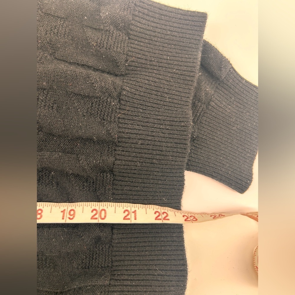 Hermes h long sleeve black 100% wool knit sweater detail H size 40 US 8 - Picture 8 of 8